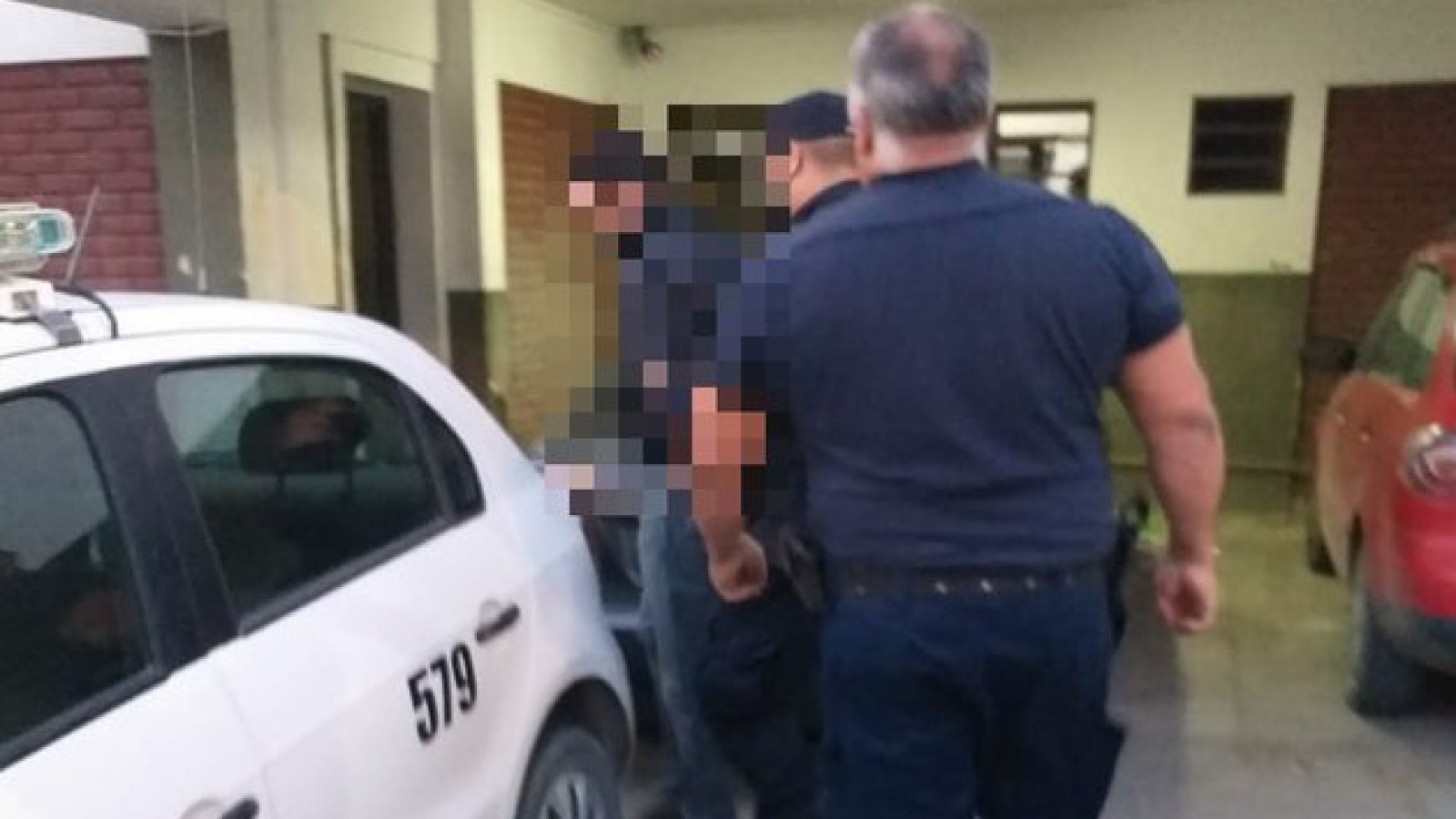 Tenía pedido de captura por abusar de un menor y lo hallaron viajando en un remís